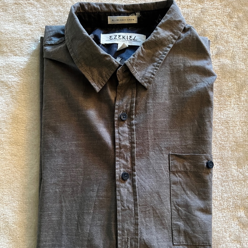 Ezekiel Grey Short Sleeve Shirt